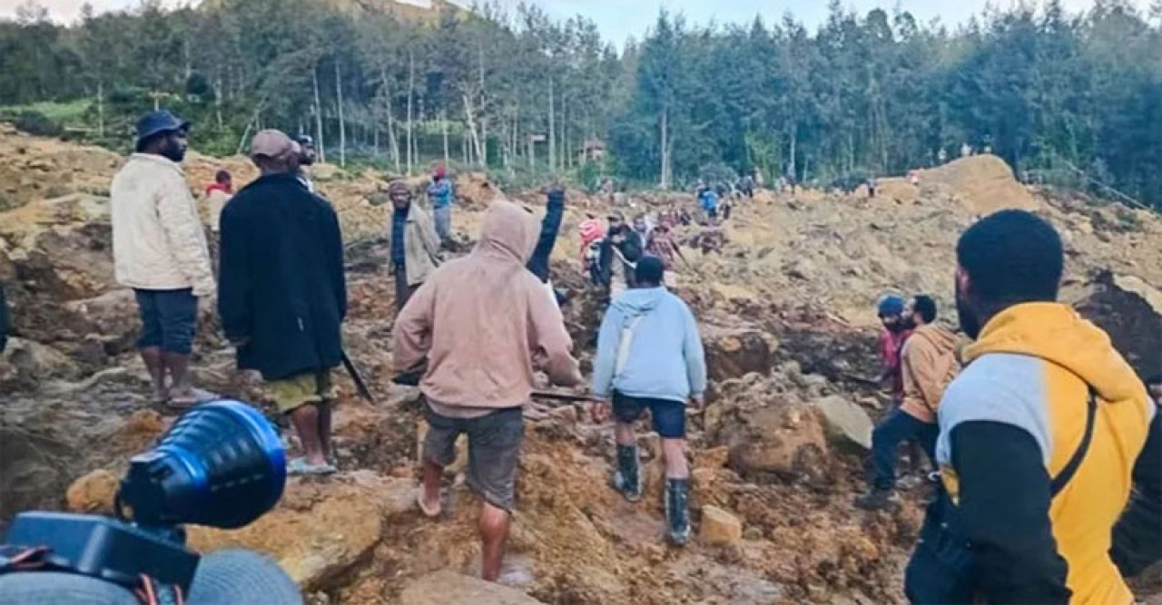 পাপুয়া নিউগিনিতে ভয়াবহ ভূমিধসে শতাধিক মানুষের প্রাণহানি 