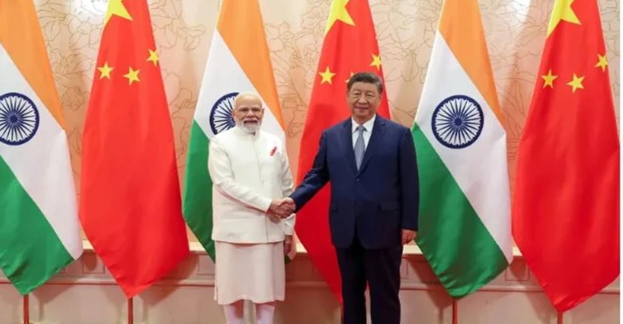 ট্রাম্পের শুল্কে উত্তপ্ত বিশ্ব! শি-মোদির চমকপ্রদ বন্ধুত্বের বার্তা, সীমান্ত উত্তেজনা ভুলে ‘ড্রাগন-হাতি’ একসাথে নাচবে কি?