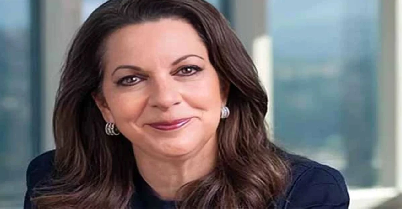 সিইও না হওয়ার অপমান কাটিয়ে ২.৩ বিলিয়ন ডলারে কোম্পানি কিনে নিলেন জুলিয়া! এক নারী উদ্যোক্তার অনুপ্রেরণামূলক গল্প