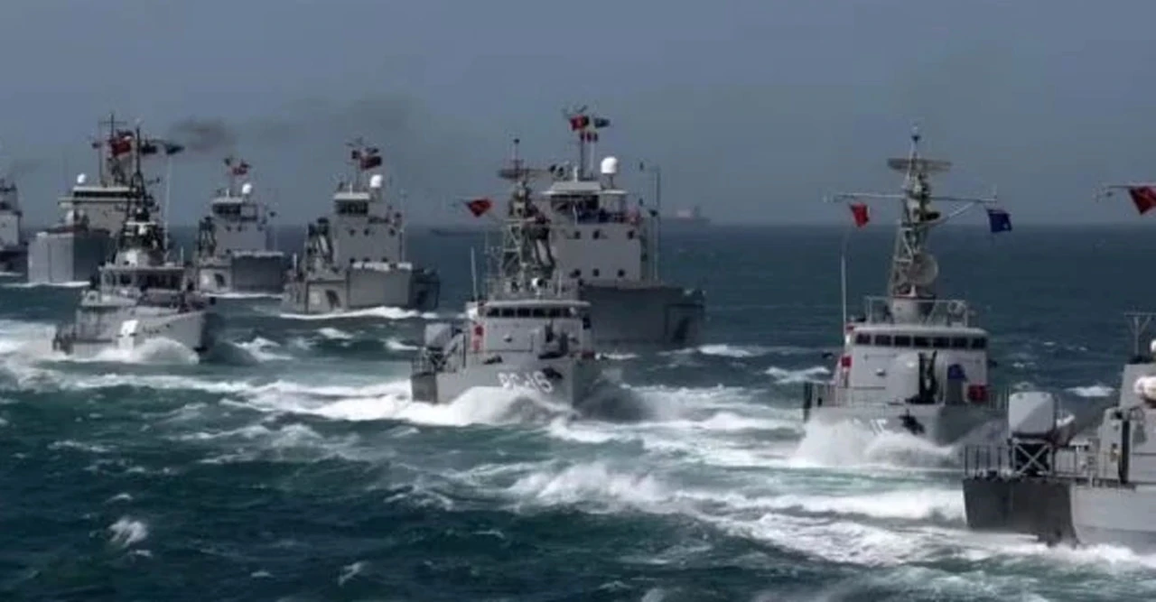 মার্কিন নৌবহর ক্যারিবীয় সাগরে, মাদুরো বলছেন ‘ভেনেজুয়েলার সরকার উৎখাতের ষড়যন্ত্র’!