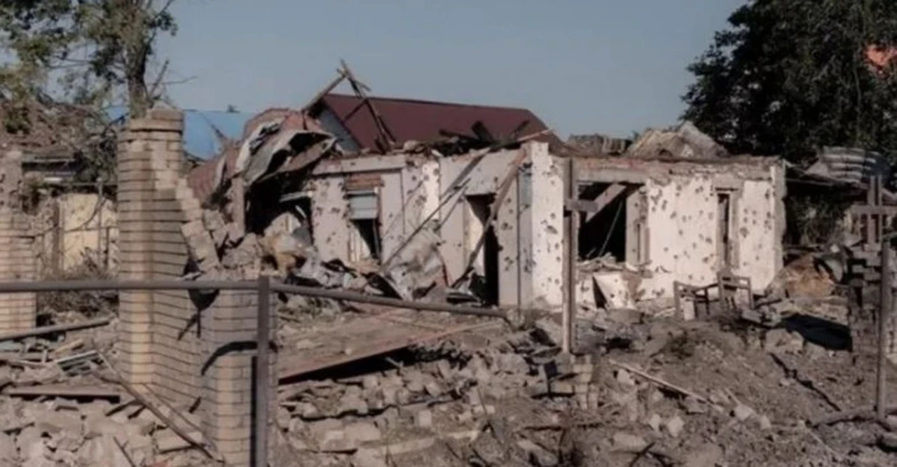 এক সপ্তাহেই ইউক্রেনে রুশ সেনার দখলে ১০ এলাকা, বিধ্বস্ত শতাধিক ড্রোন ও ক্ষেপণাস্ত্র