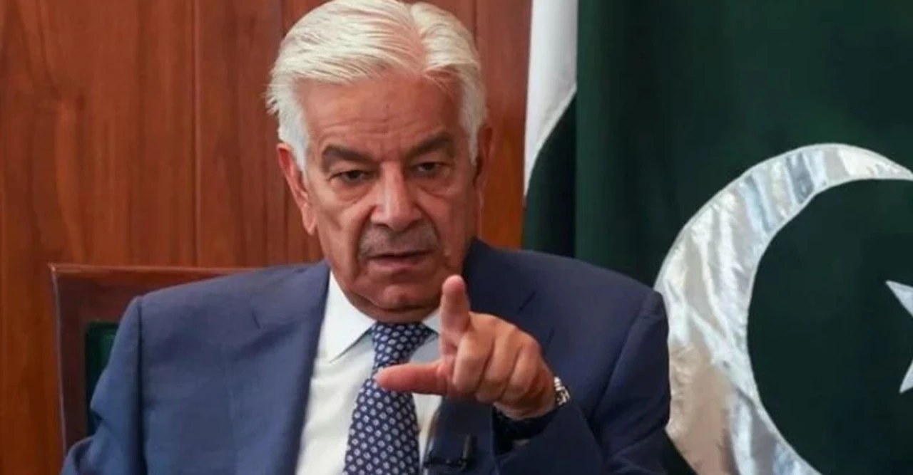 আফগান তালেবানদের ধ্বংসের হুঁশিয়ারি দিলেন পাকিস্তানের প্রতিরক্ষামন্ত্রী, ব্যর্থ শান্তি আলোচনার পর উত্তপ্ত পরিস্থিতি