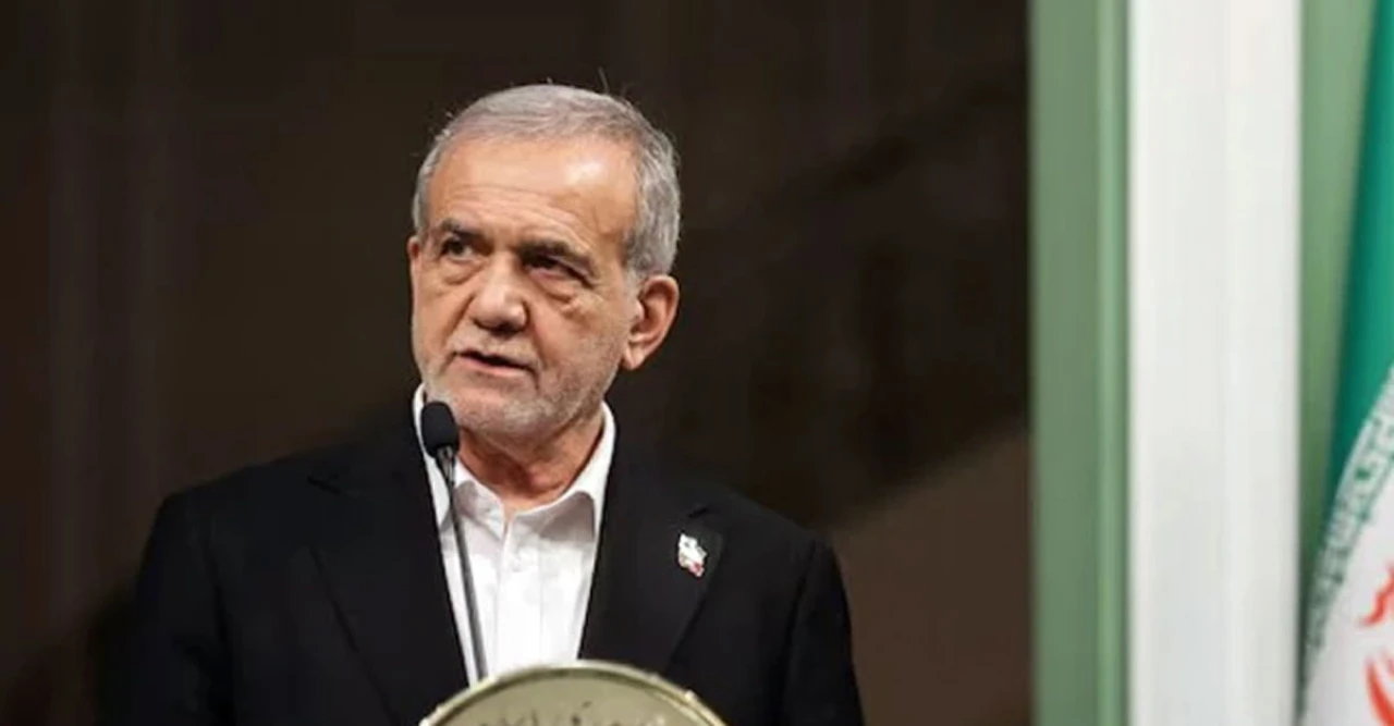 ইরানের বড় ঘোষণা! ধ্বংস হওয়া পারমাণবিক স্থাপনা আবার গড়ে তোলা হবে, ট্রাম্পের হুমকি উপেক্ষা করে দাবি প্রেসিডেন্টের