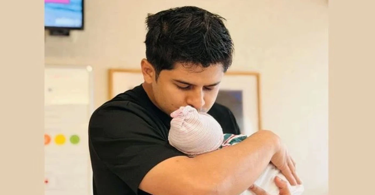ছোটপর্দার নায়ক নিলয় আলমগীর বাবা হলেন, কন্যাসন্তানের নামও প্রকাশ করেছেন অভিনেতা