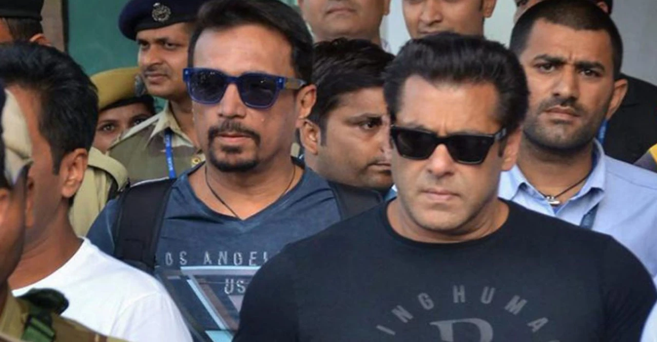 ৫ টাকার পান মসলায় ৪ লাখের জাফরান! ফের বিতর্কে সালমান খান