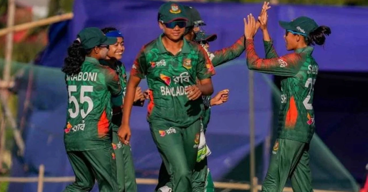 "অনূর্ধ্ব-১৯ মেয়েদের হারিয়ে পাকিস্তান সিরিজে সমতা আনল! চতুর্থ টি-টোয়েন্টিতে বাংলাদেশের বড় লক্ষ্য ধূলিসাৎ"
