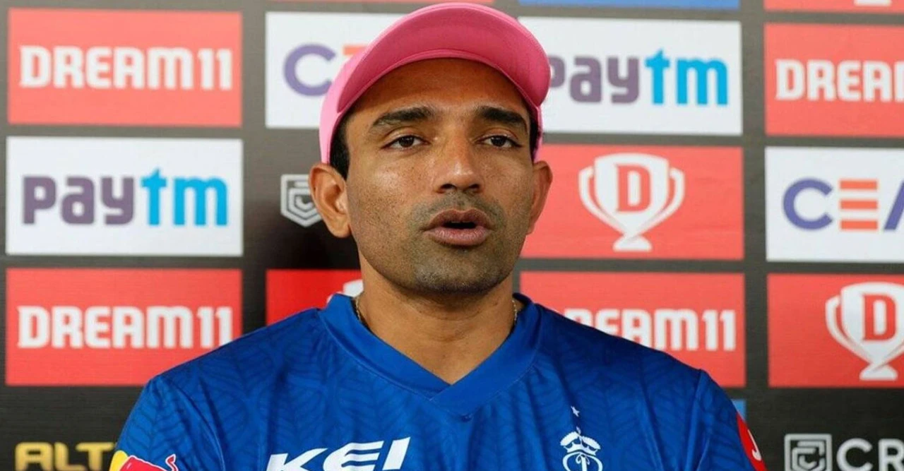 "অক্ষরের তিন নম্বরে ব্যাটিং নিয়ে তীব্র আক্রমণ উদাপ্পার! 'গম্ভীর, সম্মান রেখে বলছি, আপনার সিদ্ধান্ত ভুল'"