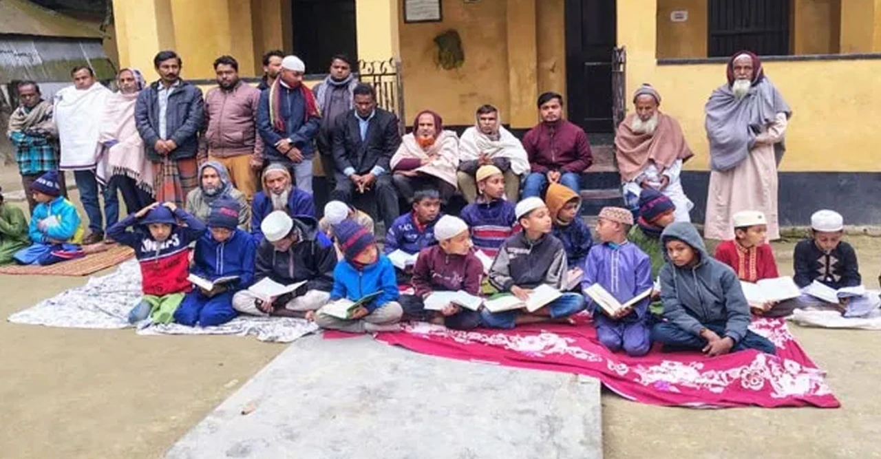 খালেদা জিয়ার শ্বশুরবাড়িতে কোরআন তেলাওয়াত, মসজিদে চলছে দোয়ার আয়োজন
