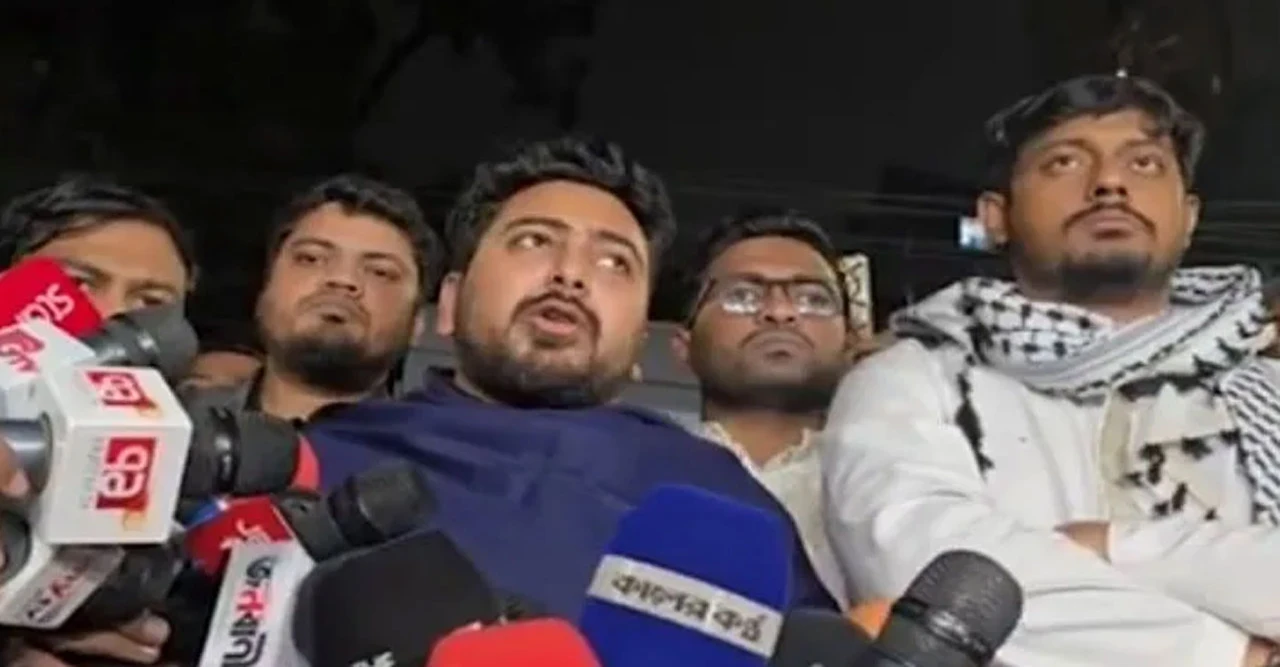 খালেদা জিয়ার আদর্শ বুকে নিয়ে গণতন্ত্র ফেরাব—শোকসভায় আবেগী বার্তা দিলেন নাহিদ ইসলাম