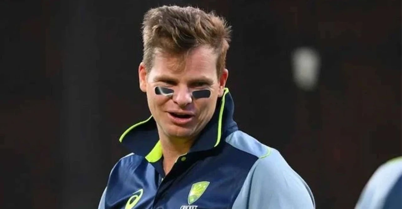 স্মিথের চোখের নিচে কালো স্টিকার! চন্দরপল স্টাইলে গোলাপি বলের ভয় কাটাতে নামছেন অজি কিংবদন্তি