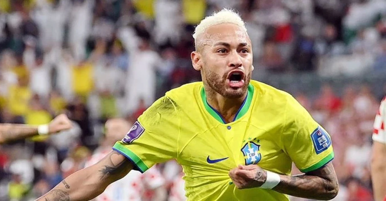 "আসন্ন বিশ্বকাপে নেইমারের স্থান অনিশ্চিত! ফিটনেস প্রমাণ ও কোচের আস্থা জয় করতেই হবে"