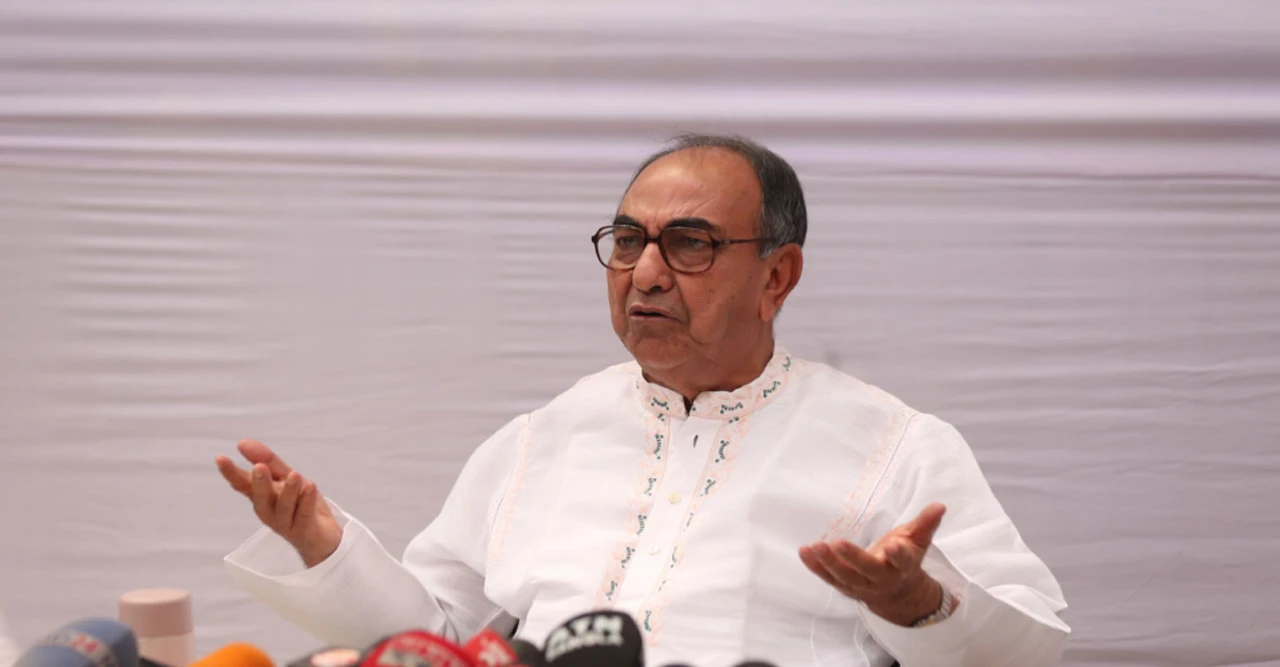 দীর্ঘ ধৈর্যের পরে জয় উদ্‌যাপন, ভোটারদের প্রতি কৃতজ্ঞতা জানালেন মির্জা আব্বাস