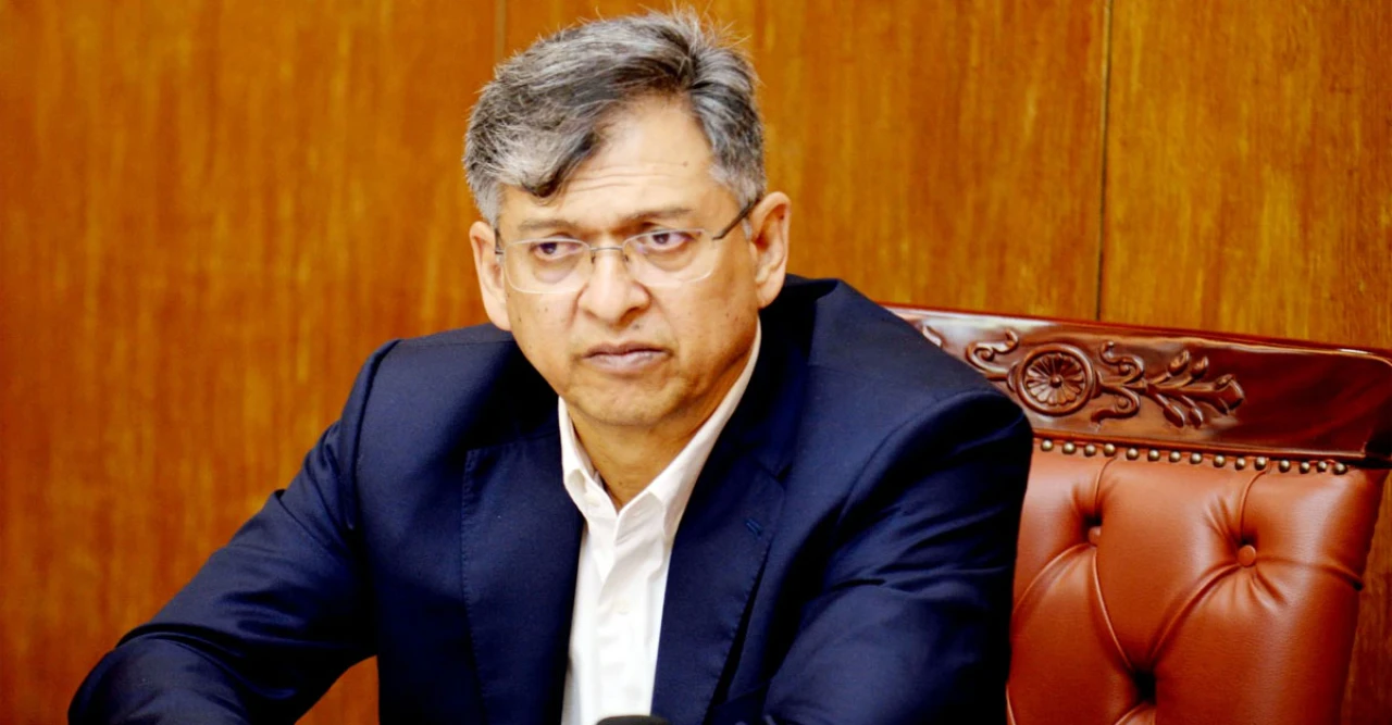 চমক! পুলিশের কাজে কেউ হস্তক্ষেপ করতে পারবে না: স্বরাষ্ট্রমন্ত্রীর কড়া বার্তায় তোলপাড়