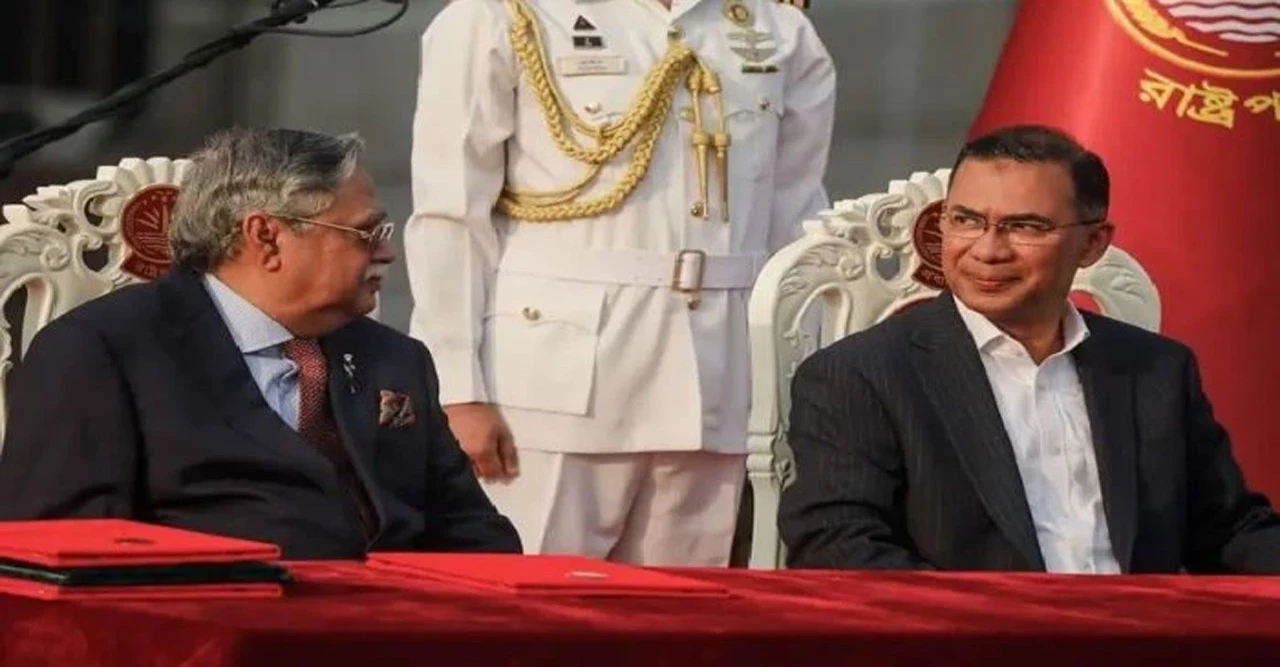 অন্তর্বর্তী ঝড়ে কেন টিকে গেলেন রাষ্ট্রপতি? সাহাবুদ্দিনকে ‘ঢাল’ দিলো বিএনপি!