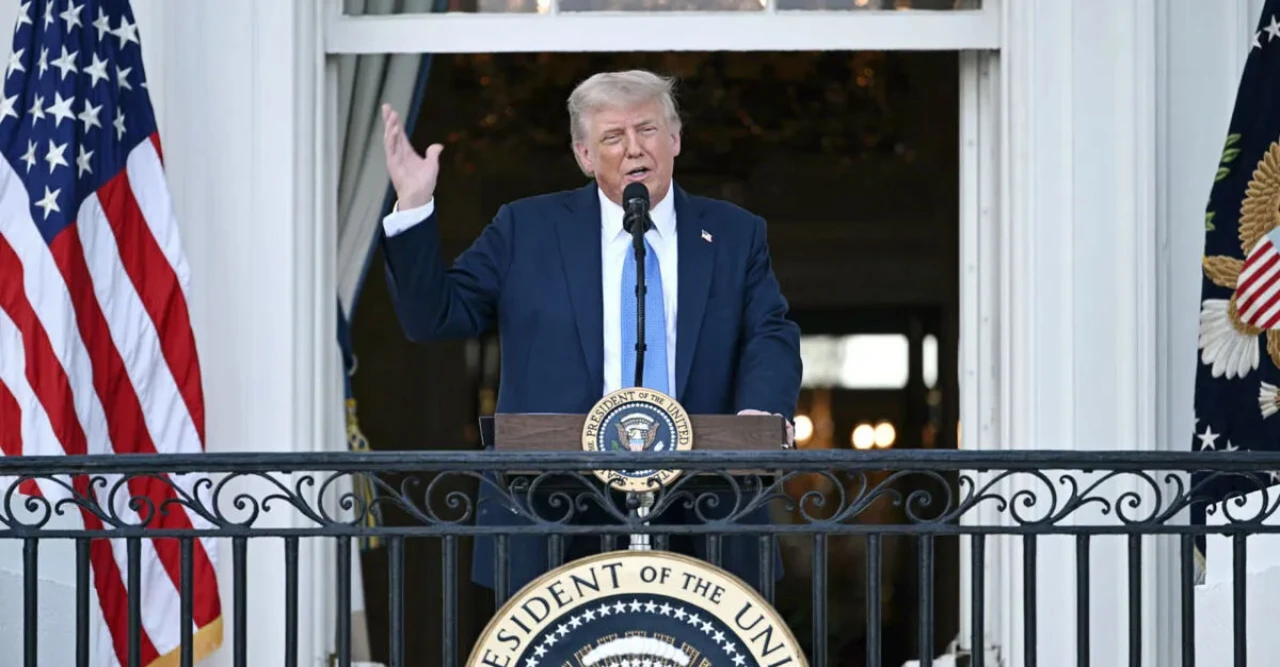 ট্রাম্প বলেন ইরানের নেতাদের হত্যা করা সম্মানজনক, যুক্তরাষ্ট্র ও ইসরায়েল চালাচ্ছে সামরিক অভিযান