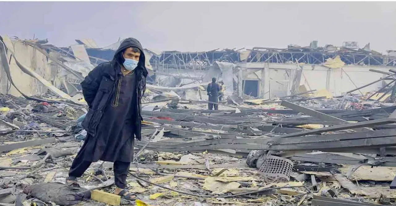 কাবুলে মাগরিবের নামাজের সময় বিমান হামলা, ৪০৮ নিহত, পাকিস্তান বলছে লক্ষ্য ছিল সন্ত্রাসী অবকাঠামো