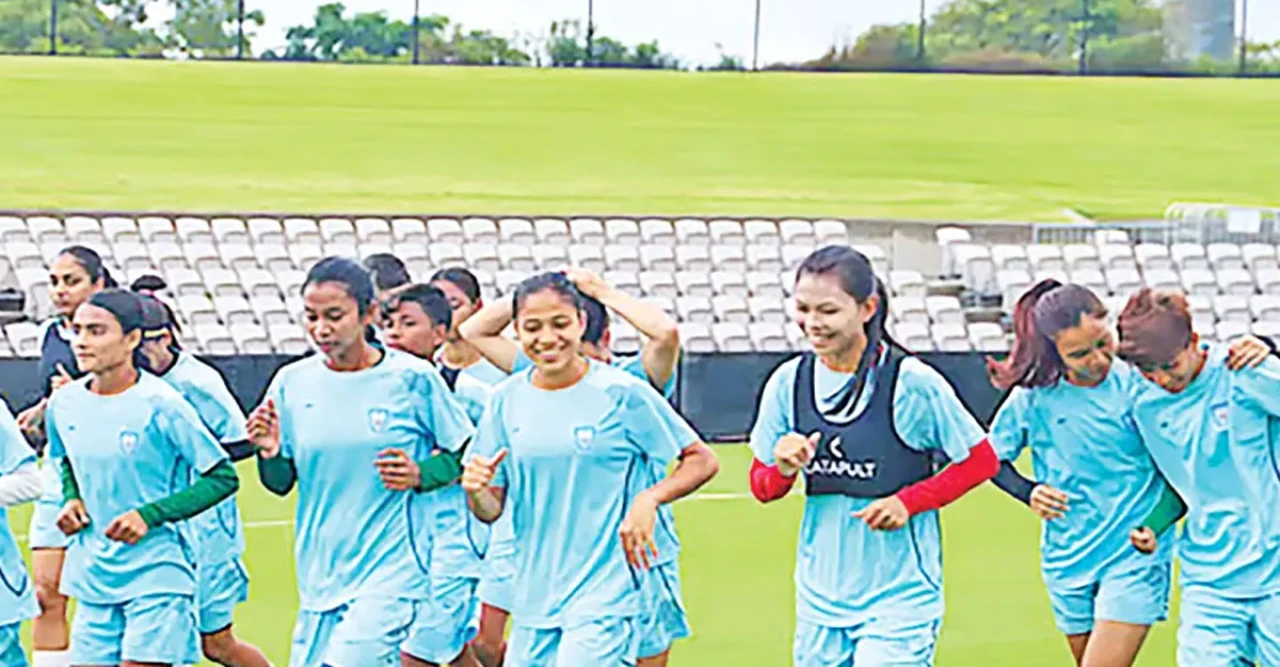 মনিকারা নিজেদের নিয়েই ভাবছেন! চীন-উত্তর কোরিয়ার মতো দানবের সামনে বাংলাদেশের লড়াই—প্রথম ম্যাচেই কী হবে