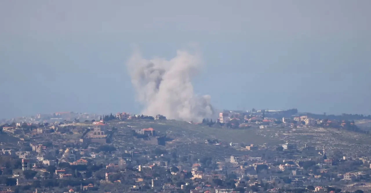 হিজবুল্লাহর বড় ধাক্কা! লেবানন সরকার সামরিক কার্যক্রম নিষিদ্ধ ঘোষণা—প্রতিরোধ যোদ্ধাদের অস্ত্র ছাড়ার চাপে তোলপাড়