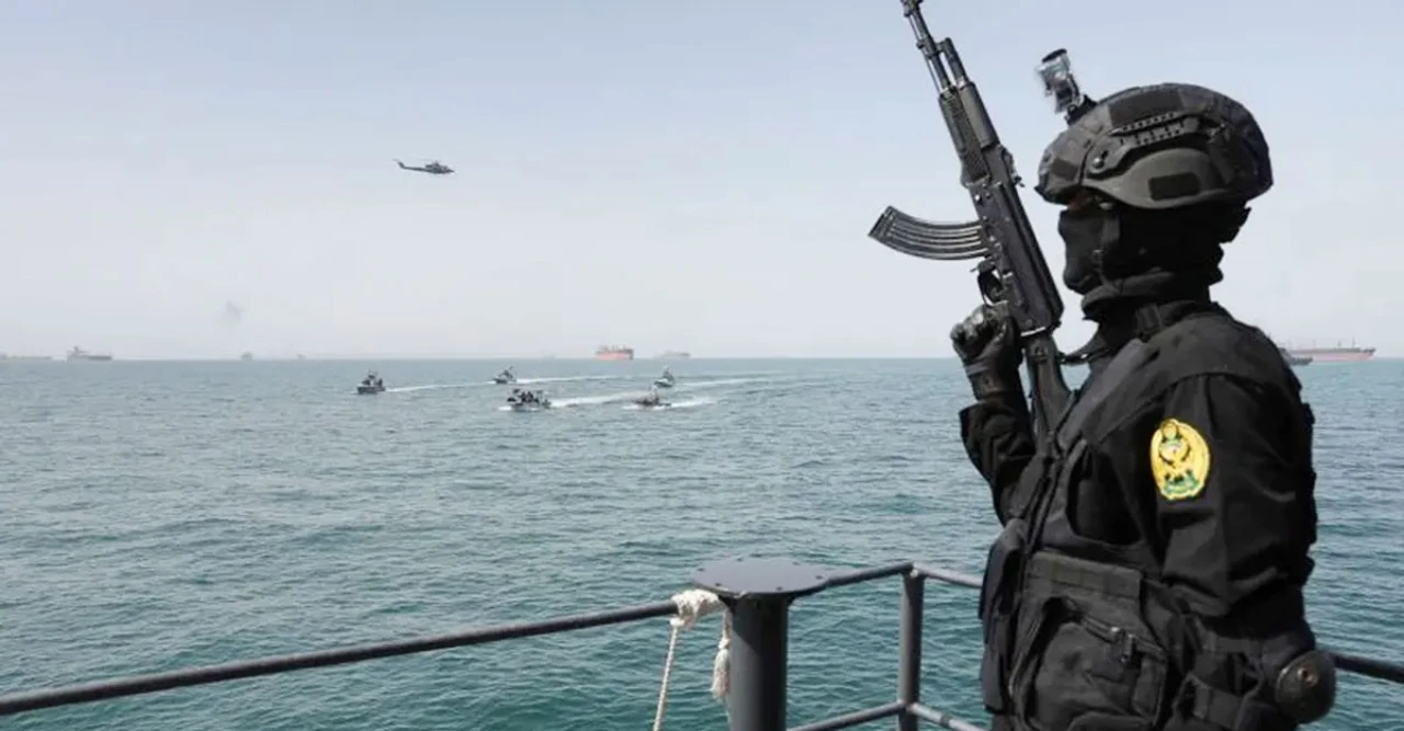 আজ থেকে ইরানের সব বন্দরে মার্কিন অবরোধ, জাহাজ চলাচল বন্ধে কঠোর হুঁশিয়ারি সেন্টকোমের