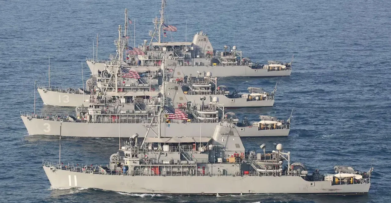 হরমুজ প্রণালি মাইনমুক্ত করতে লাগবে অন্তত ২-৩ সপ্তাহ, জ্বালানি বাজারে চাপ বাড়ছে বিশ্বজুড়ে