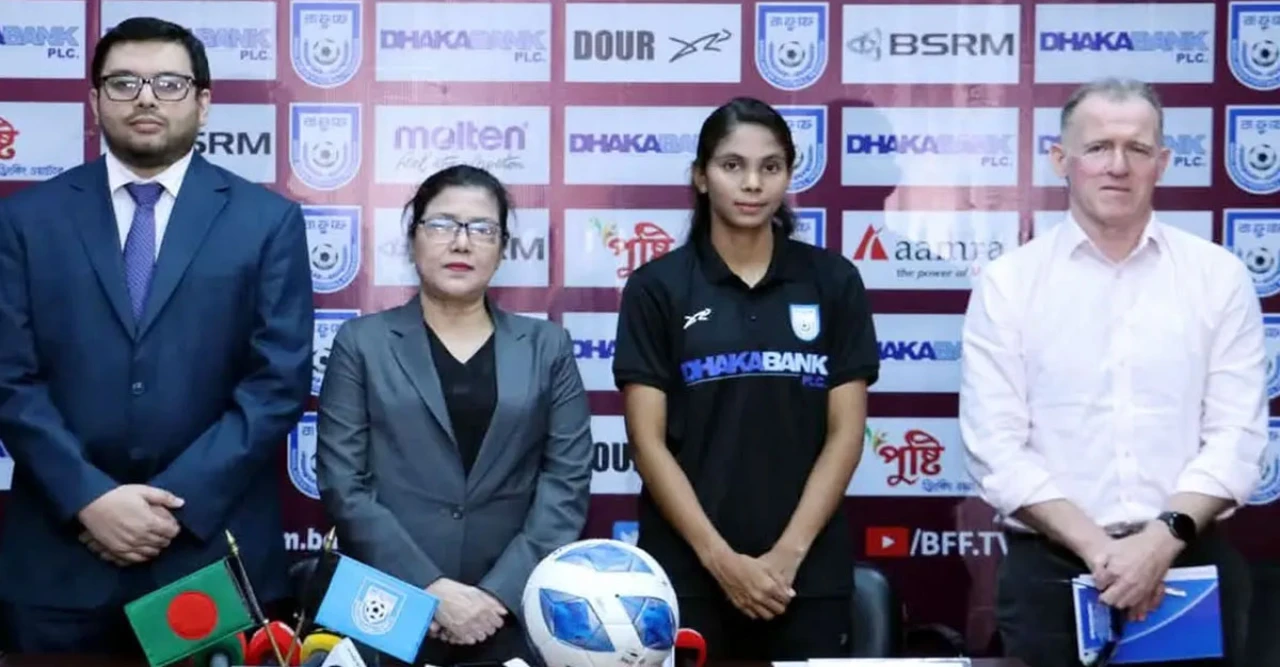 হ্যাটট্রিক মিশনে নারী ফুটবল দল, বাদ স্বপ্না-মুনকি! থাকছে কারা?