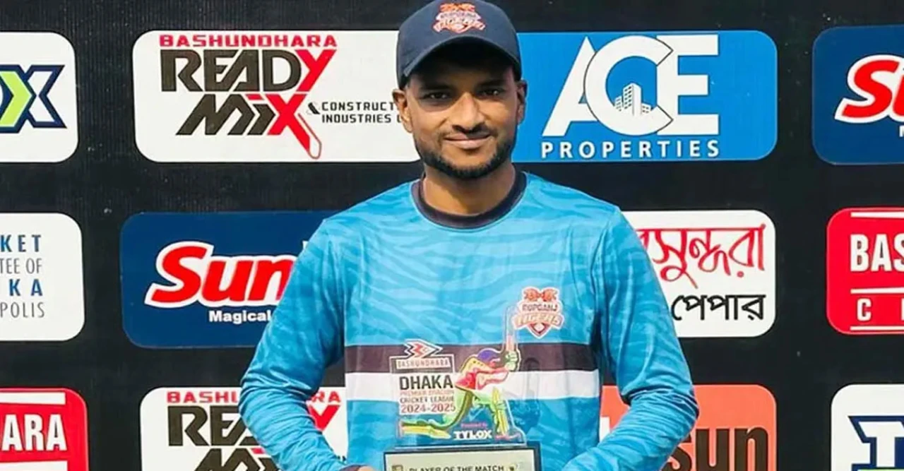সকালে খেলে বিকেলে নিষিদ্ধ! ডিপিএল মাঠ থেকেই ফিরলেন অমিত মজুমদারের জন্য দুঃসংবাদ