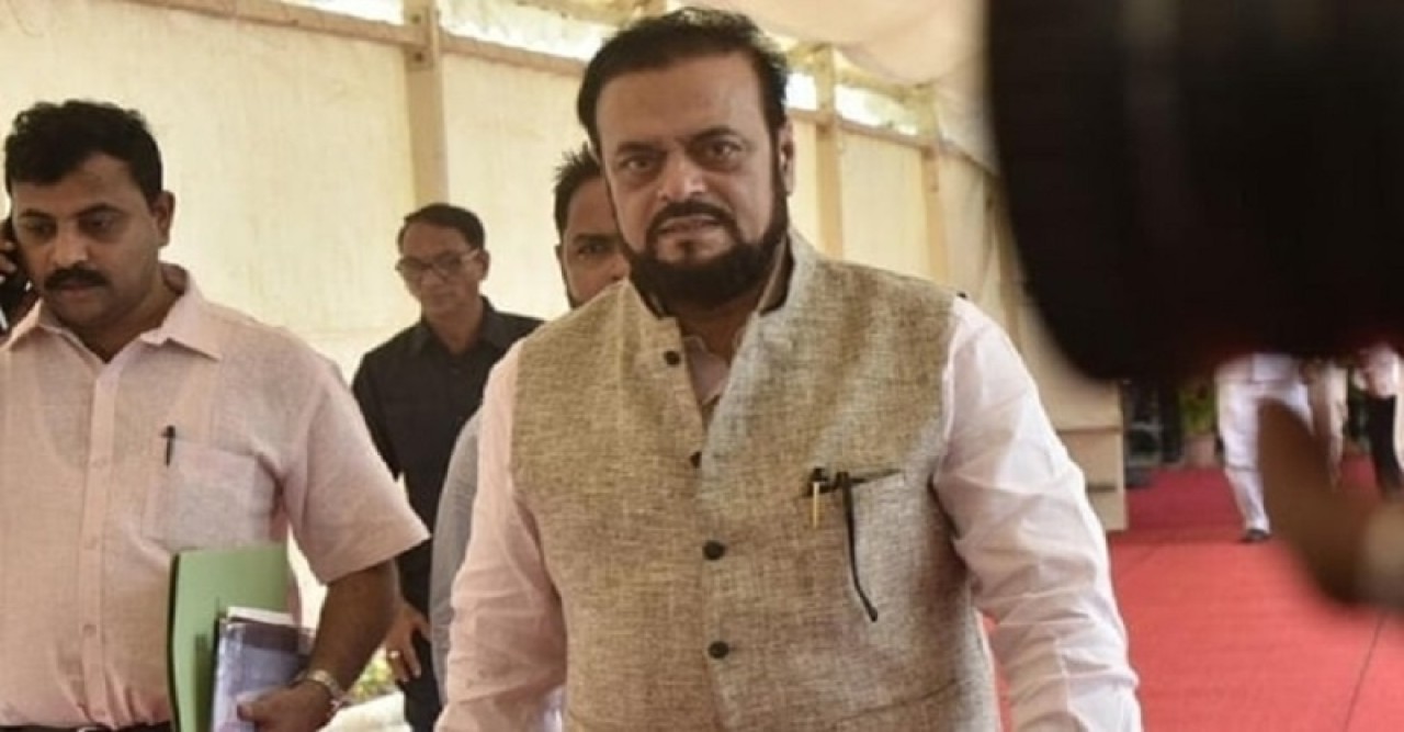 মহারাষ্ট্রে ফোনে 'হ্যালো' এর পরিবর্তে 'বন্দে মাতরম' বলার জন্য আদেশ জারি, বিরোধিতায় সোচ্চার মুসলিম নেতারা