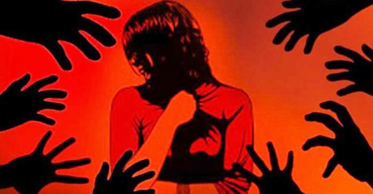 কোলের সন্তানকে ছুঁড়ে ফেলে ‘গণধর্ষণ’, বাগদায় ২ বিএসএফ জওয়ানের যৌন লালসার শিকার বধূ