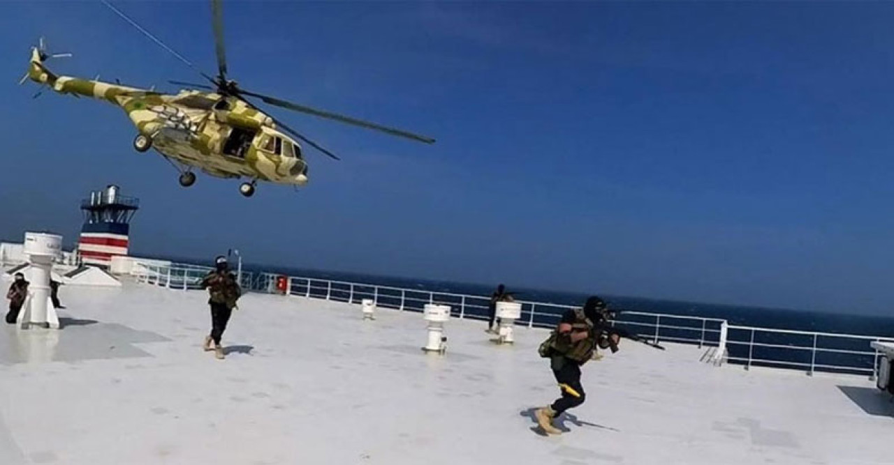 লোহিত সাগরে জাহাজ চলাচল বন্ধ করল শিপিং কোম্পানি মারেস্ক