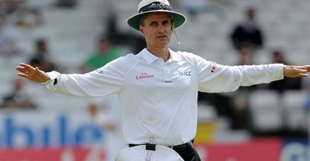 ওয়ানডেতে এক ইনিংসে ৮৬ ওয়াইড ও ১১ নো-বল