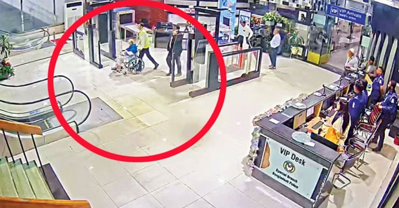 নীরবে দেশ ছাড়লেন সাবেক রাষ্ট্রপতি আবদুল হামিদ, তদন্তে অনিয়মের অভিযোগ