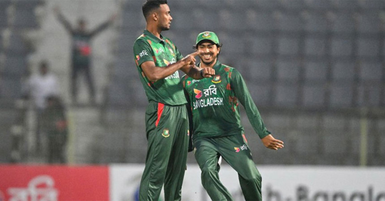 বাঁচা-মরার লড়াইয়ে শ্রীলঙ্কার বিপক্ষে মাঠে নামছে বাংলাদেশ