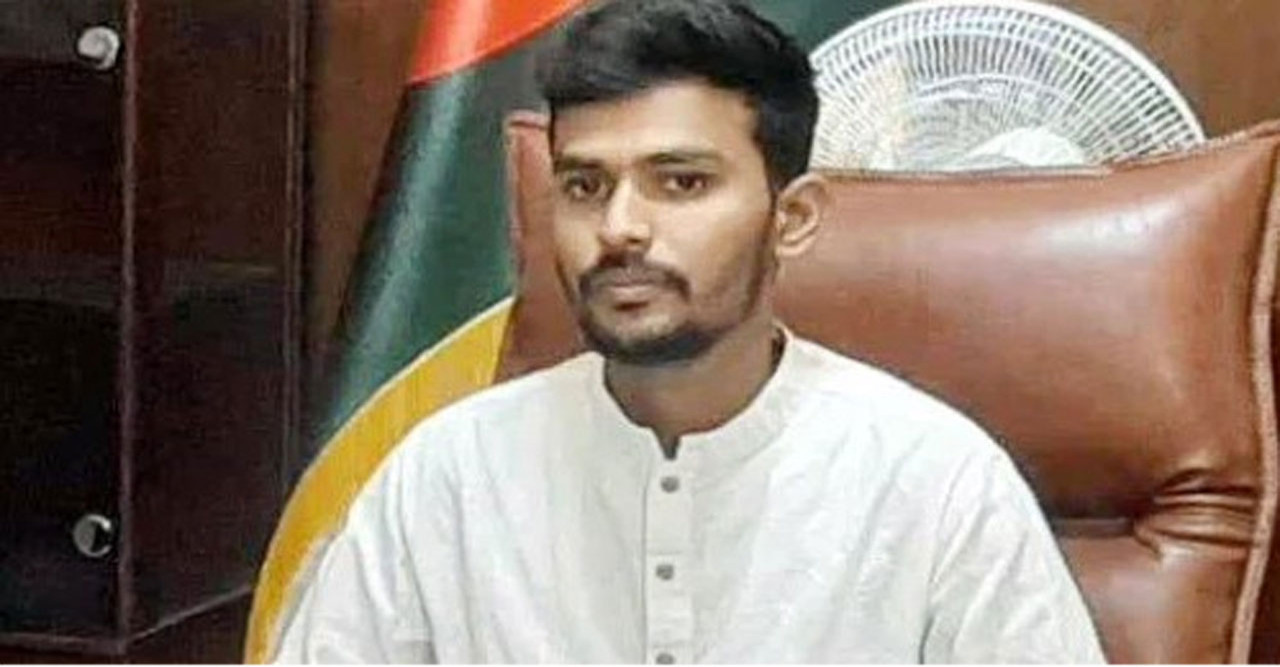 গার্মেন্টসে গুজব ছড়িয়ে অস্থিরতা সৃষ্টি করা হচ্ছে: আসিফ মাহমুদ