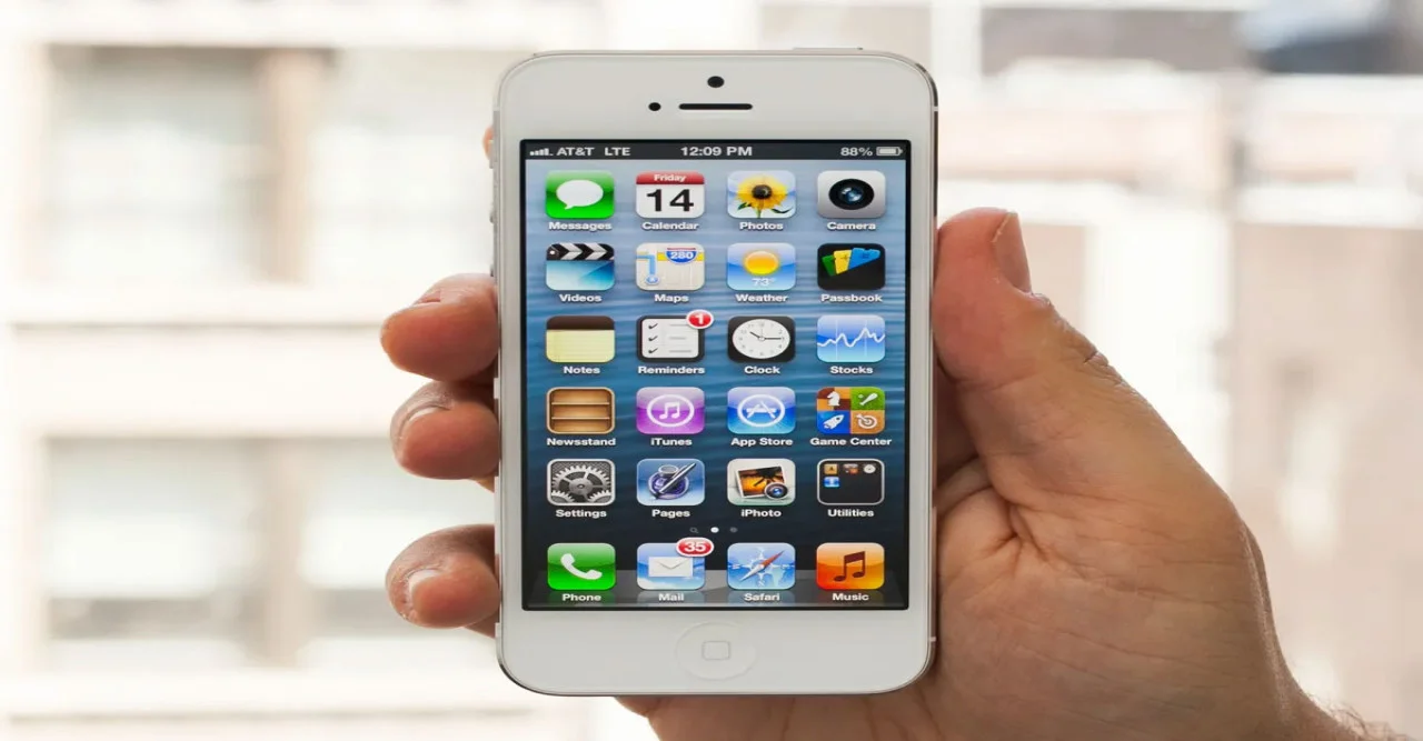 iPhone 5 – Iconic Apple Design, Stunning Display, Powerful Performance, and Premium Experience