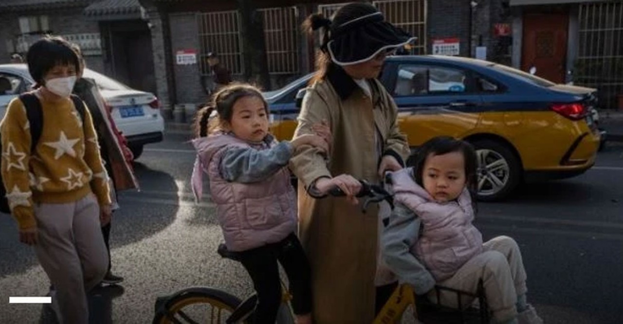 সন্তান নিতে তরুণদের অনাগ্রহ, চীনের ভর্তুকিও কাজ করছে না