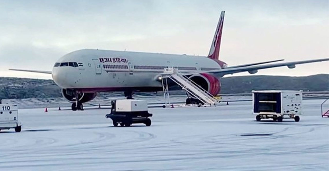 ১০ ভারতীয় ফ্লাইটে বোমাতঙ্কে ভোগান্তিতে যাত্রীরা