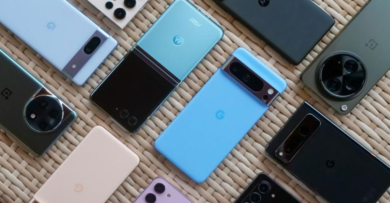 ফ্ল্যাগশিপ মোবাইলের আকাশ ছোঁয়া জনপ্রিয়তা কেন?