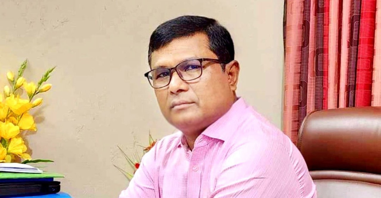 বাহিরে চকচকে, ভিতরে পচা—বাংলাদেশের রাজনীতি ও আমলাতন্ত্রের আপেল-সত্য