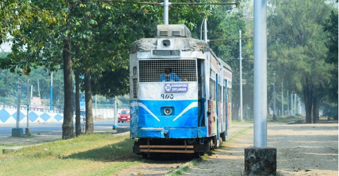 কলকাতায় বন্ধ হয়ে যাচ্ছে ১৫০ বছরের পুরনো ট্রাম সার্ভিস