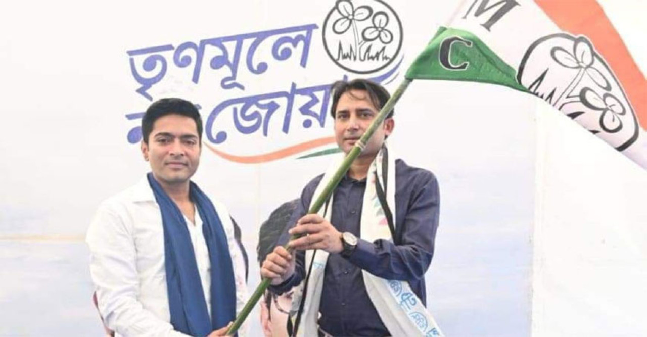 ধাক্কা খেল বাম-কংগ্রেসের সাগরদিঘি মডেল! বায়রন বিশ্বাস অভিষেকের হাত থেকে তুলে নিলেন তৃণমূলের পতাকা