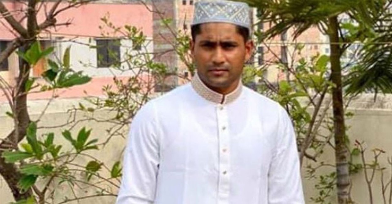 ওমরাহ পালন করতে সন্ধ্যায় দেশ ছাড়ছেন ইমরুল কায়েস