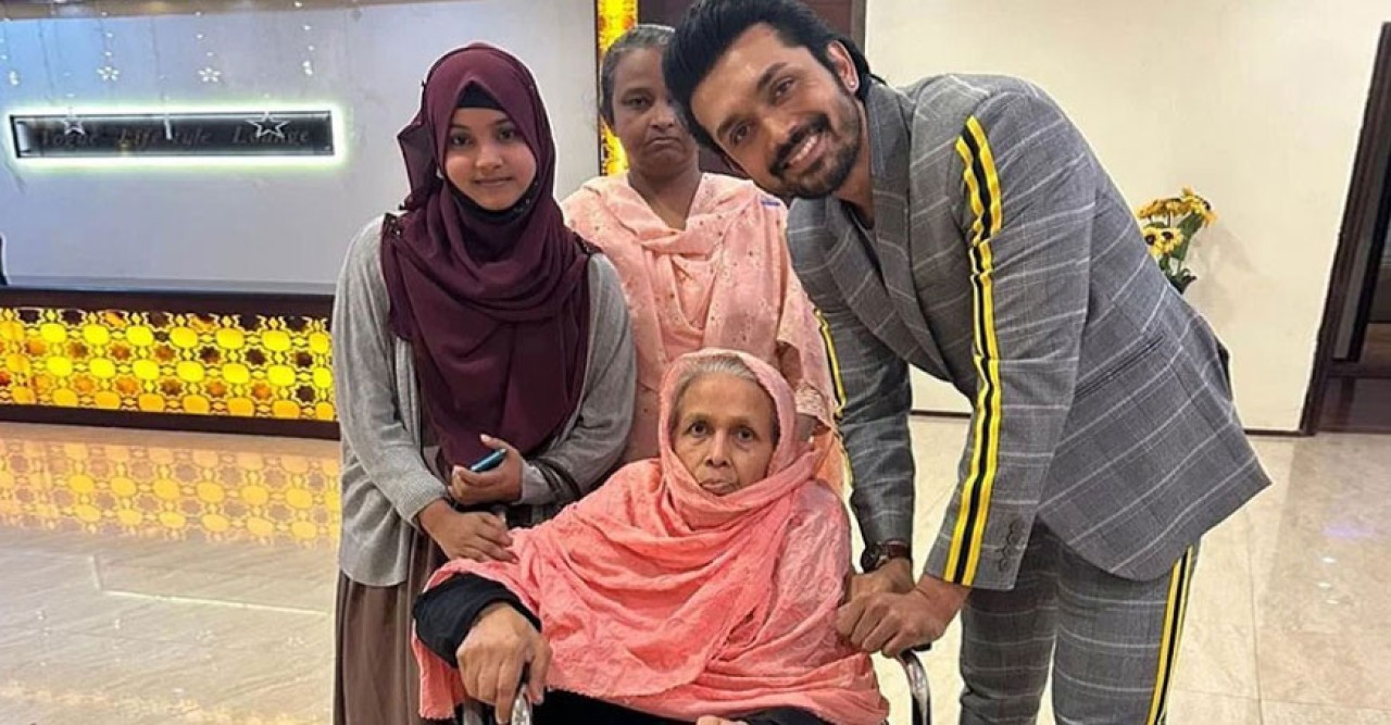 আরিফিন শুভকে জীবনে প্রথমবার পর্দায় দেখলেন তার মা