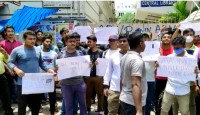  অনলাইন পরীক্ষার দাবিতে সোচ্চার কলকাতা বিশ্ববিদ্যালয়, ছাত্রবিক্ষোভে উত্তাল কলেজ স্ট্রিট