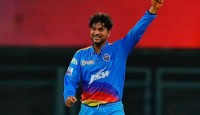  ফের ভয়ঙ্কর কুলদীপ, তাসের ঘরের মতো ভেঙে পড়া নাইটদের বাঁচালেন নীতীশ