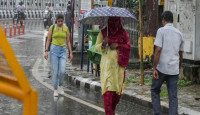 জারি আবহাওয়া দফতরের কমলা সতর্কবার্তা! এই রাজ্যে ভারী বৃষ্টিপাতের পূর্বাভাস