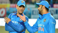 ধোনীকে টপকে গেলেন রোহিত শর্মা