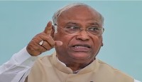 খ্রিস্টান সমাজের উপর আক্রমণ হচ্ছে: মল্লিকার্জুন খাড়গে