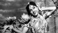 বলিউডের শীর্ষ নায়িকা মালা সিনহার আদালতে চাঞ্চল্যকর স্বীকারোক্তি ‘দেহ ব্যবসা করে আয় করেছি’