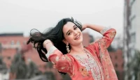 রাক্ষস’ ছেড়ে ‘বনলতা এক্সপ্রেস’! সাবিলা নূরের বড় সিদ্ধান্ত, শাকিবের পর তানিমের সিনেমা