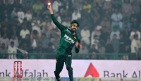 হ্যাটট্রিক করে পাকিস্তানের ইতিহাসে নাম লিখলেন উসমান তারিক! জিম্বাবুয়ে ধ্বংস একা হাতে!